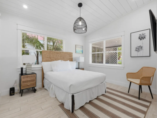 Premier Vacation Rental Near Gulf Beaches - 4-Bedroom Home in Bradenton Beach